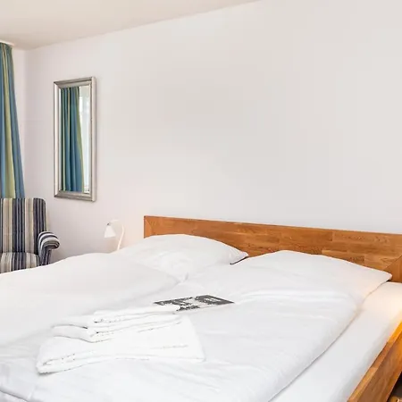 Kleine Haus - Reetdachhaus Petersen