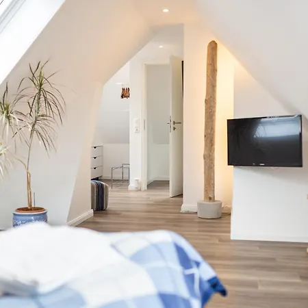 Hébergement de vacances Kleine Haus - Reetdachhaus Petersen