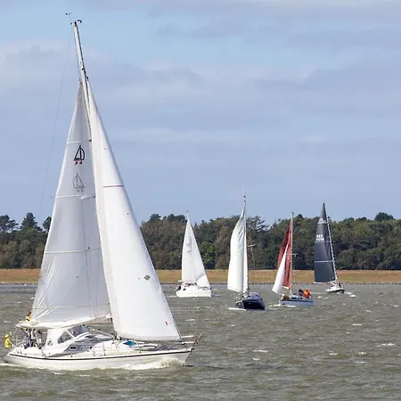 Kleine Haus - Reetdachhaus Petersen Hébergement de vacances