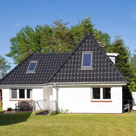 Hébergement de vacances Kleine Haus - Reetdachhaus Petersen