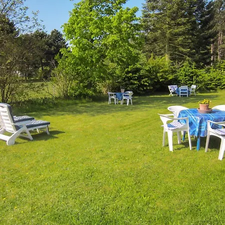 Kleine Haus - Reetdachhaus Petersen Hébergement de vacances *