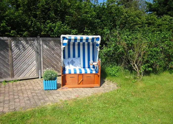 Kleine Haus - Reetdachhaus Petersen Hébergement de vacances Nebel