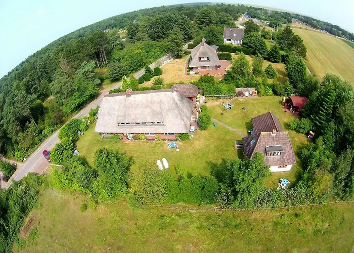 Vakantiehuis Kleine Haus - Reetdachhaus Petersen *